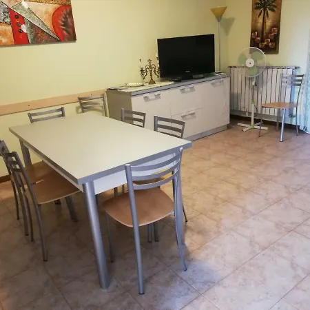 Apartamento Trilocale Con Giardino Privato Sirmione